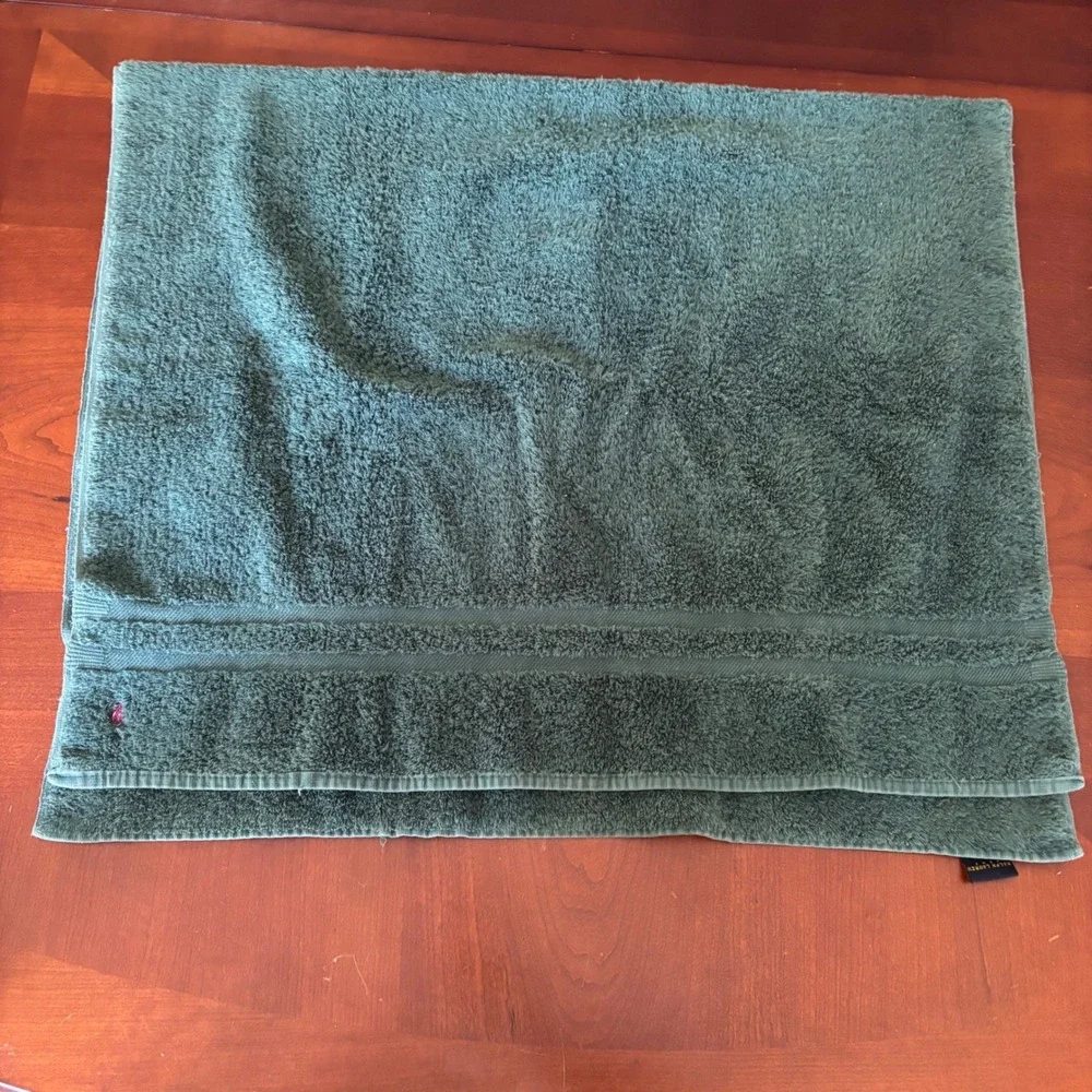 Ralph Lauren Home | Green Cotton Bath Towel | Red Pony Logo | Made in USA 27x47